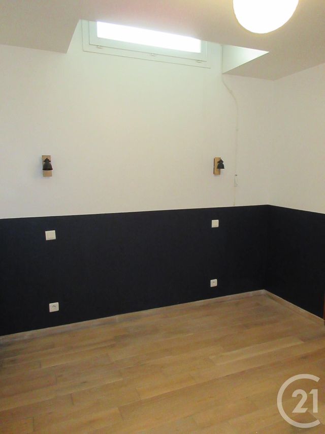 Appartement T1 à louer - 2 pièces - 38 m2 - Aurillac - 15 - AUVERGNE