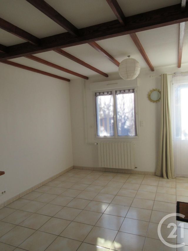 Appartement T1 à louer AURILLAC