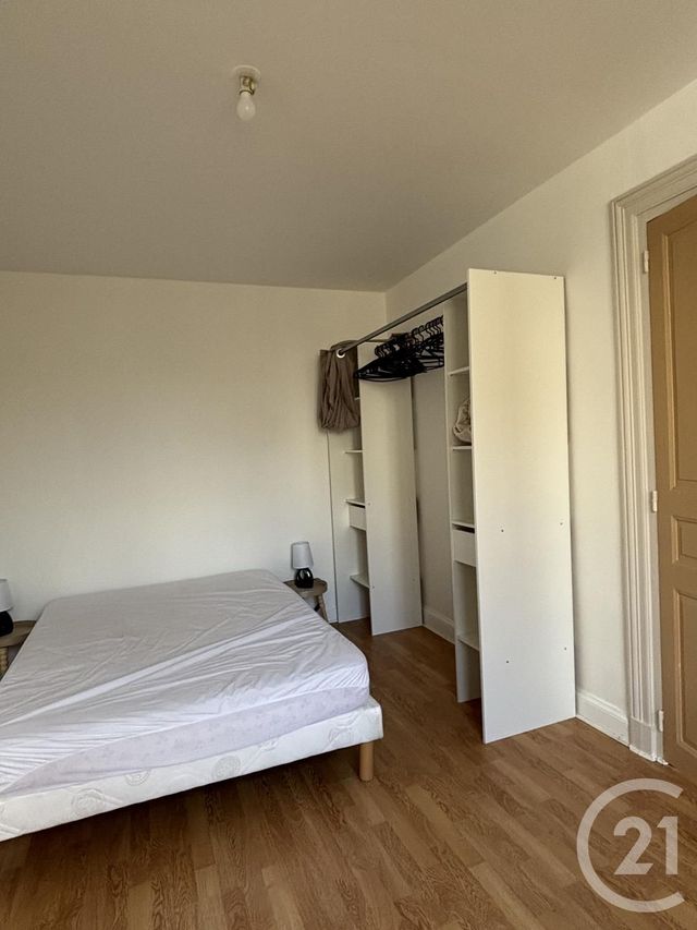 Appartement T2 à louer - 2 pièces - 43 m2 - Aurillac - 15 - AUVERGNE