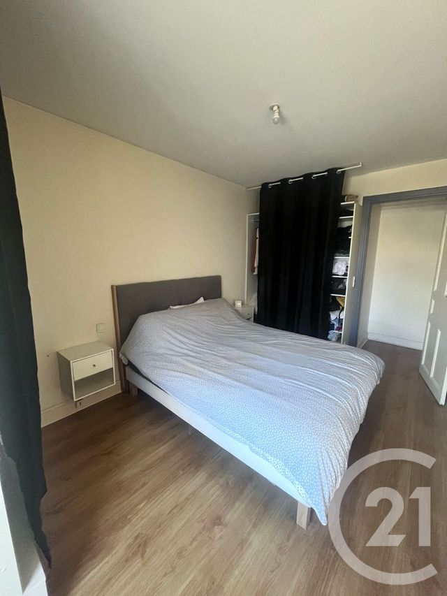 Appartement T3 à vendre - 3 pièces - 82 m2 - Aurillac - 15 - AUVERGNE