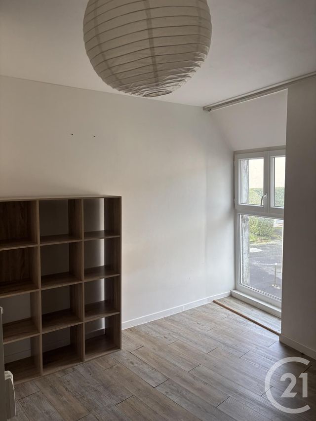 Appartement T2 à louer - 3 pièces - 70 m2 - Aurillac - 15 - AUVERGNE