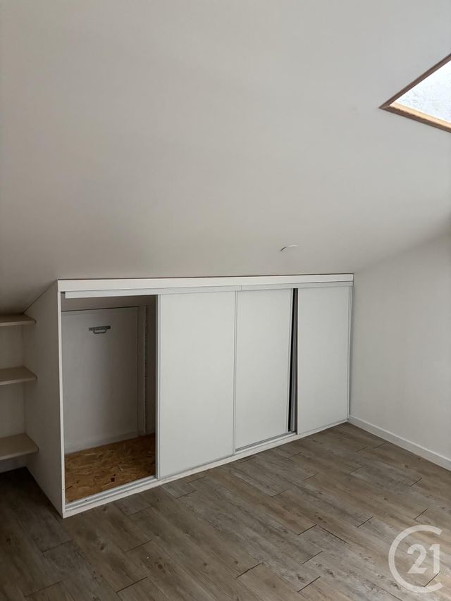 Appartement T2 à louer - 3 pièces - 70 m2 - Aurillac - 15 - AUVERGNE