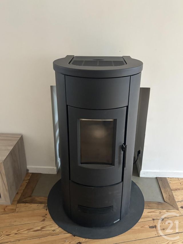 Appartement T2 à louer - 3 pièces - 70 m2 - Aurillac - 15 - AUVERGNE