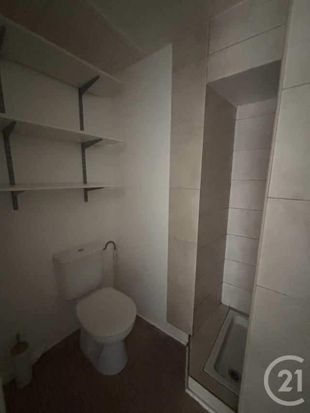 Appartement T2 à louer - 2 pièces - 30 m2 - Aurillac - 15 - AUVERGNE