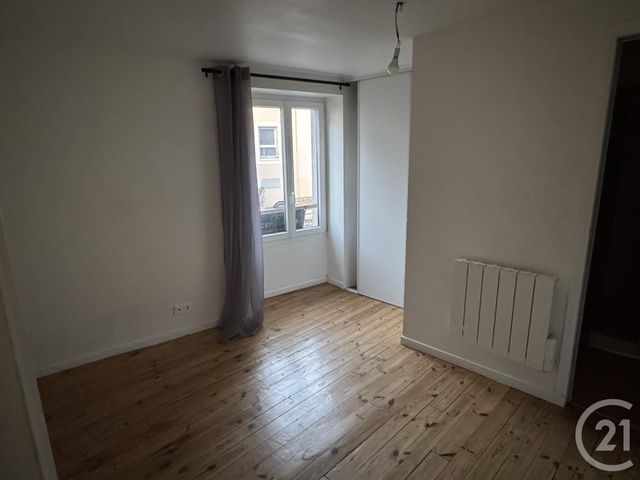 Appartement T2 à louer - 2 pièces - 30 m2 - Aurillac - 15 - AUVERGNE