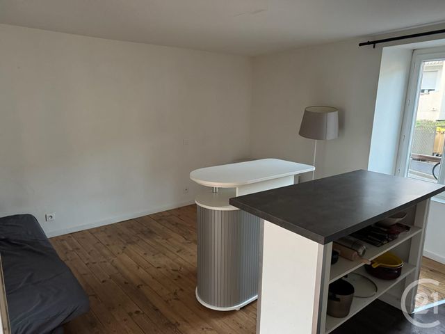 Appartement T2 à louer - 2 pièces - 30 m2 - Aurillac - 15 - AUVERGNE