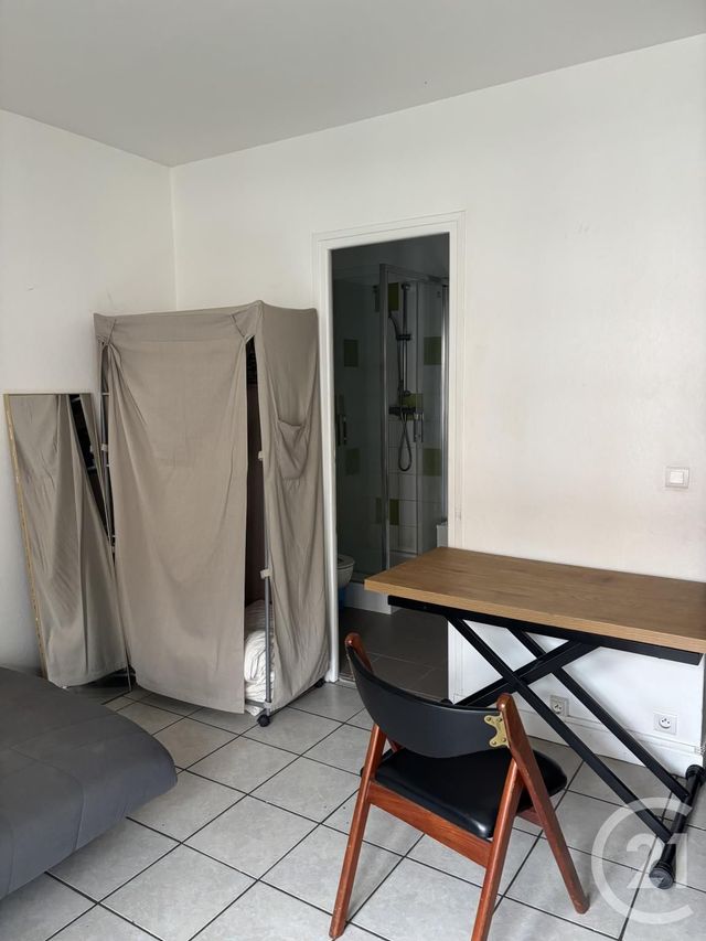 Appartement Studio à louer - 1 pièce - 18 m2 - Aurillac - 15 - AUVERGNE