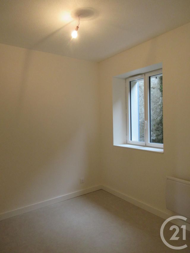 Appartement T2 à louer - 2 pièces - 36 m2 - Aurillac - 15 - AUVERGNE