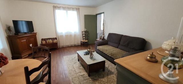 Maison à vendre - 5 pièces - 102 m2 - Pleaux - 15 - AUVERGNE