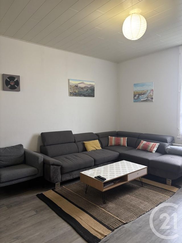 Appartement T3 à louer - 3 pièces - 80 m2 - Aurillac - 15 - AUVERGNE