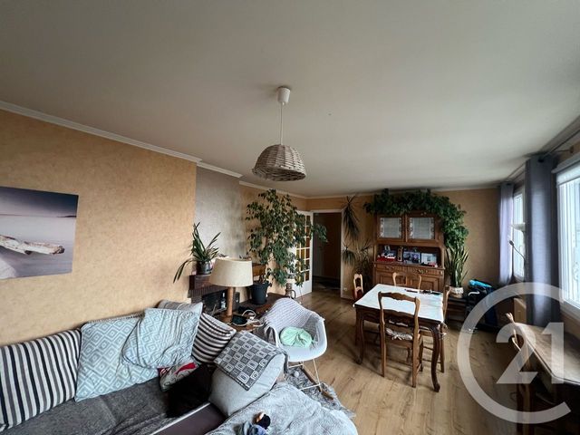 Appartement F4 à vendre - 4 pièces - 72 m2 - Aurillac - 15 - AUVERGNE