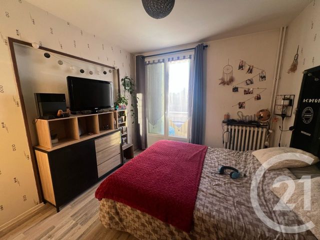 Appartement F4 à vendre - 4 pièces - 75 m2 - Arpajon Sur Cere - 15 - AUVERGNE