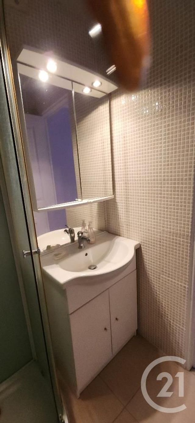 Maison à vendre - 6 pièces - 105 m2 - Pleaux - 15 - AUVERGNE