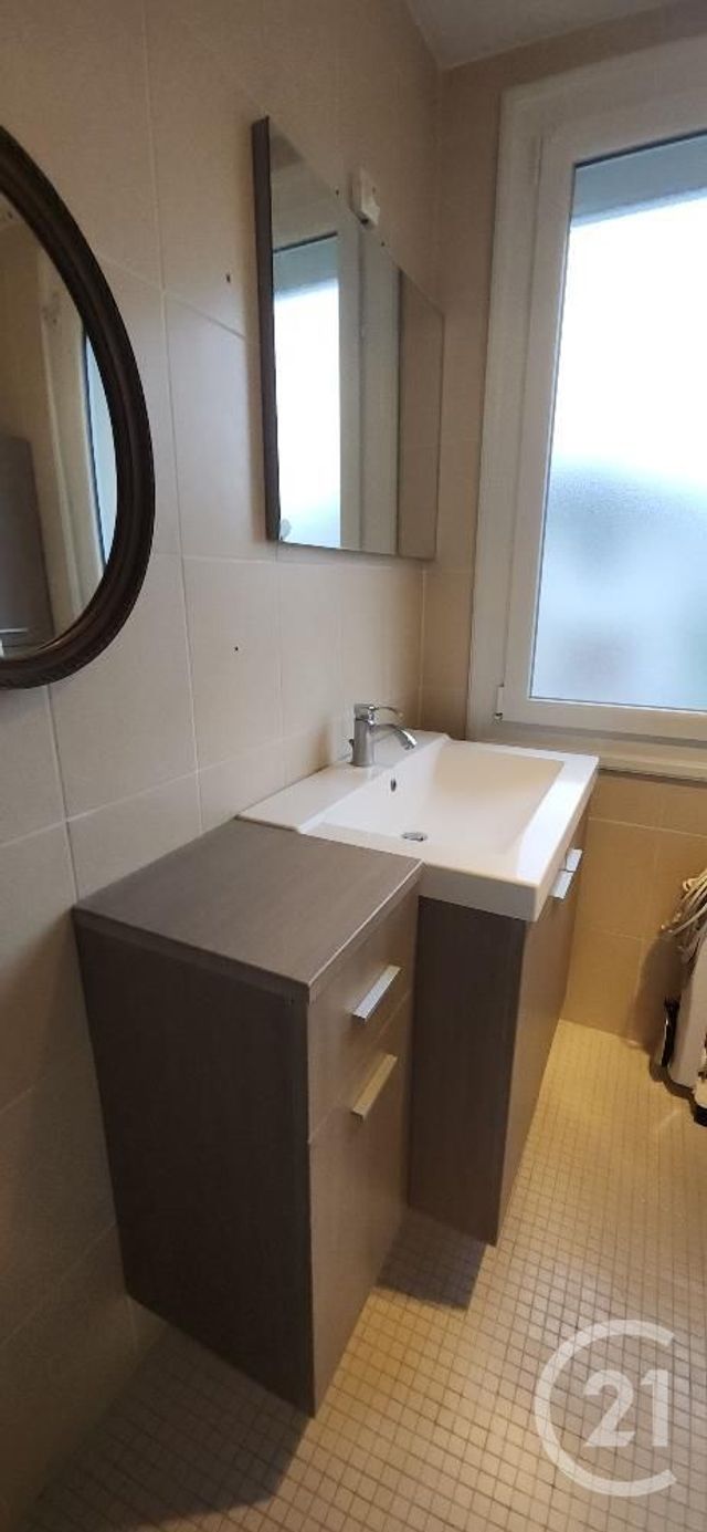 Maison à vendre - 6 pièces - 105 m2 - Pleaux - 15 - AUVERGNE