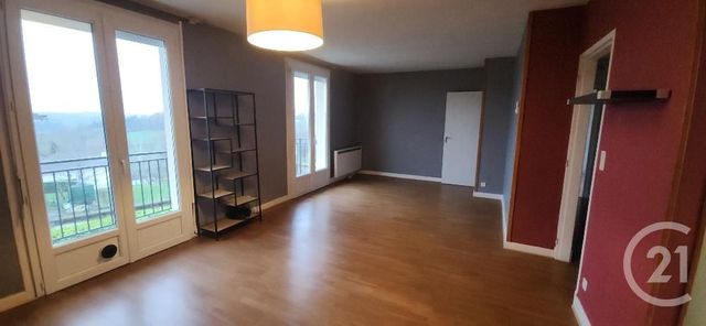 Maison à vendre - 6 pièces - 105 m2 - Pleaux - 15 - AUVERGNE