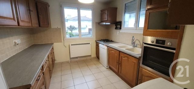 Maison à vendre - 6 pièces - 105 m2 - Pleaux - 15 - AUVERGNE