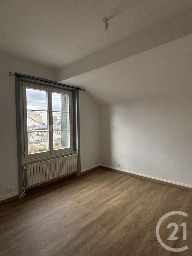 Appartement T3 à louer - 3 pièces - 51 m2 - Aurillac - 15 - AUVERGNE