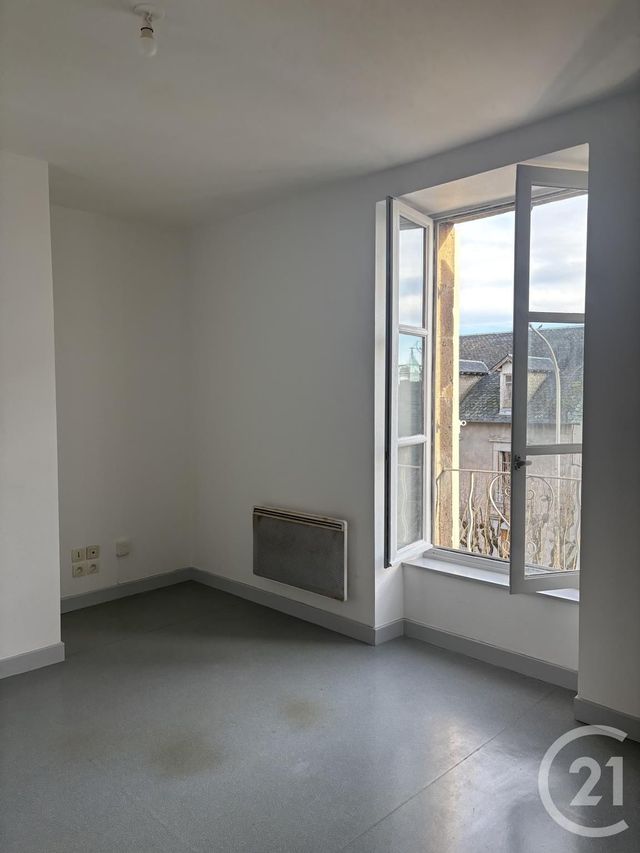 Appartement T2 à louer - 2 pièces - 40 m2 - Aurillac - 15 - AUVERGNE