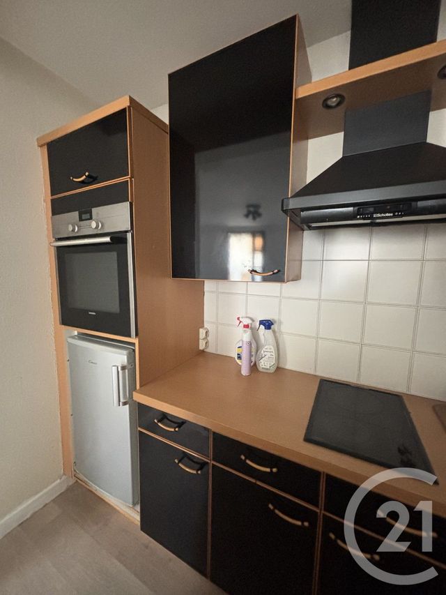 Appartement T2 &agrave; louer - 2 pi&egrave;ces - 40 m2 - Aurillac - 15 - AUVERGNE