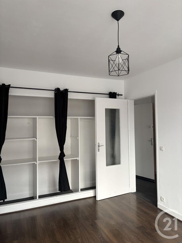 Appartement T1 &agrave; louer - 2 pi&egrave;ces - 30 m2 - Aurillac - 15 - AUVERGNE