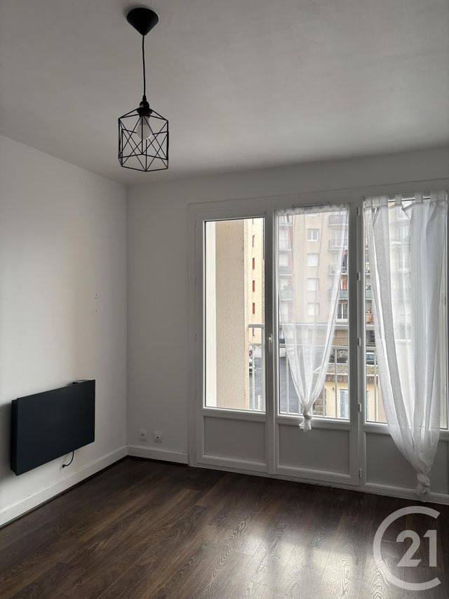 Appartement T1 &agrave; louer - 2 pi&egrave;ces - 30 m2 - Aurillac - 15 - AUVERGNE