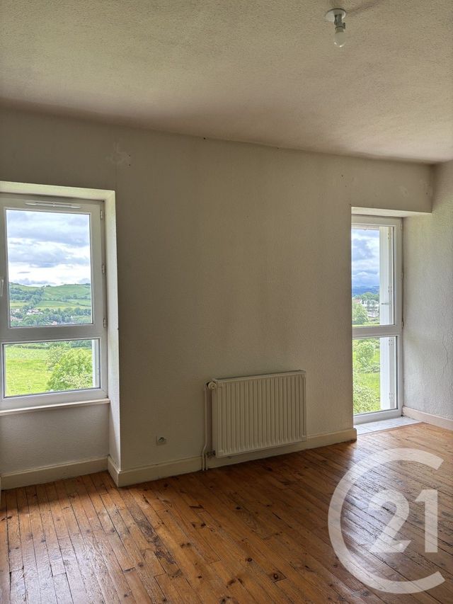 Maison &agrave; louer - 6 pi&egrave;ces - 121,35 m2 - Aurillac - 15 - AUVERGNE