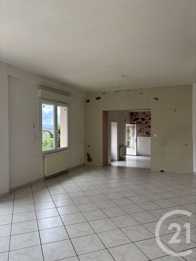 Maison &agrave; louer - 6 pi&egrave;ces - 121,35 m2 - Aurillac - 15 - AUVERGNE