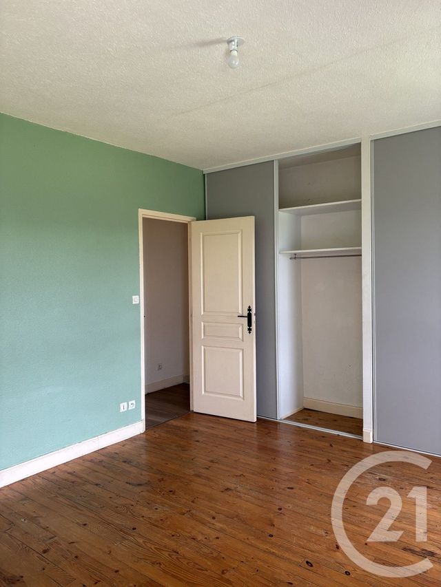 Maison &agrave; louer - 6 pi&egrave;ces - 121,35 m2 - Aurillac - 15 - AUVERGNE