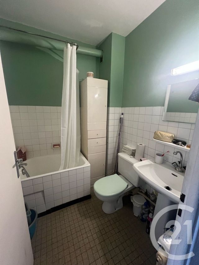 Appartement Studio &agrave; vendre - 1 pi&egrave;ce - 13,87 m2 - Aurillac - 15 - AUVERGNE