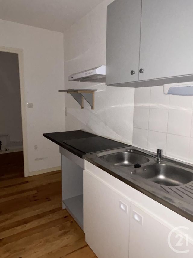 Appartement F2 &agrave; louer - 2 pi&egrave;ces - 61,52 m2 - Aurillac - 15 - AUVERGNE