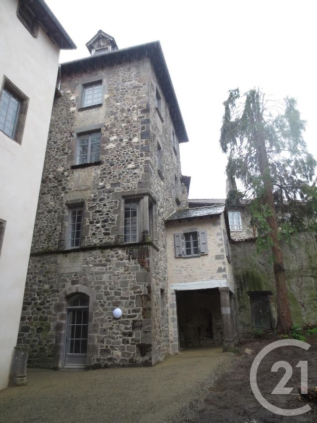 Appartement F2 &agrave; louer - 2 pi&egrave;ces - 61,52 m2 - Aurillac - 15 - AUVERGNE