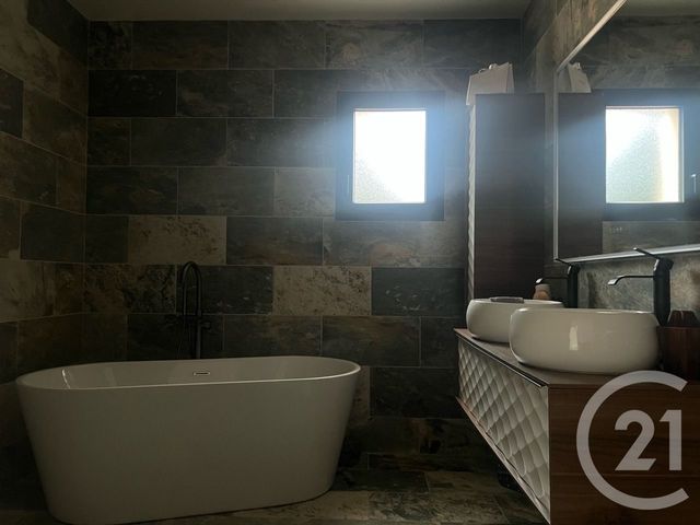 Maison &agrave; vendre - 6 pi&egrave;ces - 123,42 m2 - Arpajon Sur Cere - 15 - AUVERGNE