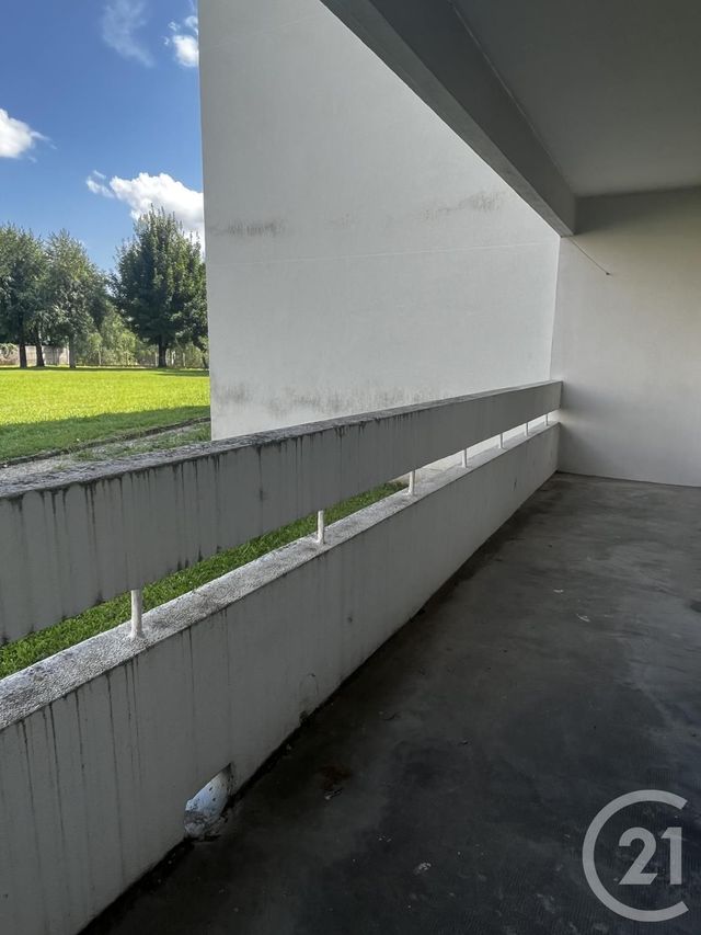 Appartement T3 &agrave; louer - 3 pi&egrave;ces - 61,13 m2 - Arpajon Sur Cere - 15 - AUVERGNE