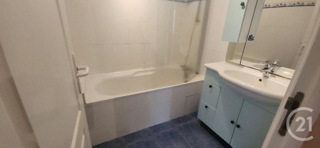 Appartement F3 &agrave; vendre - 3 pi&egrave;ces - 58,25 m2 - Aurillac - 15 - AUVERGNE