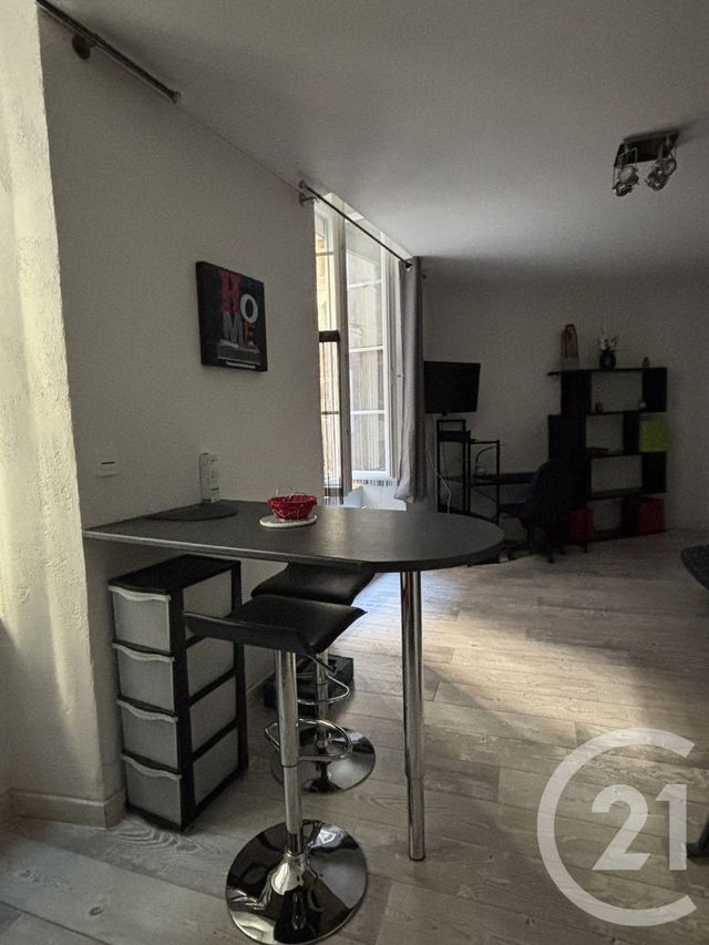 Appartement Studio &agrave; louer - 1 pi&egrave;ce - 27 m2 - Aurillac - 15 - AUVERGNE