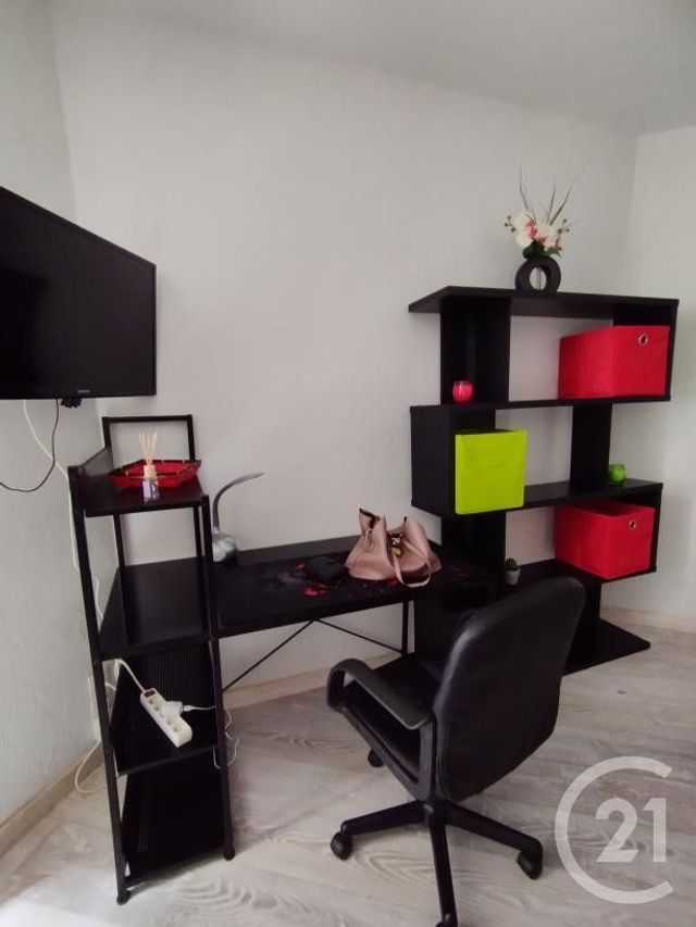 Appartement Studio &agrave; louer - 1 pi&egrave;ce - 27 m2 - Aurillac - 15 - AUVERGNE