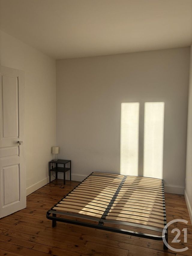 Appartement T2 &agrave; louer - 2 pi&egrave;ces - 48 m2 - Aurillac - 15 - AUVERGNE