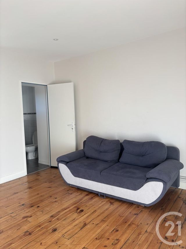 Appartement T2 &agrave; louer - 2 pi&egrave;ces - 48 m2 - Aurillac - 15 - AUVERGNE