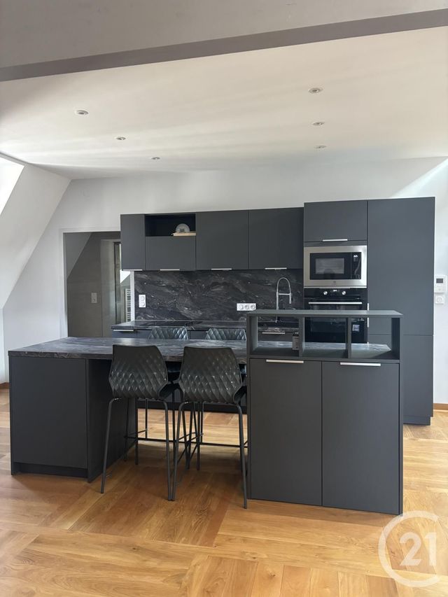 Appartement Duplex &agrave; louer - 2 pi&egrave;ces - 80 m2 - Aurillac - 15 - AUVERGNE