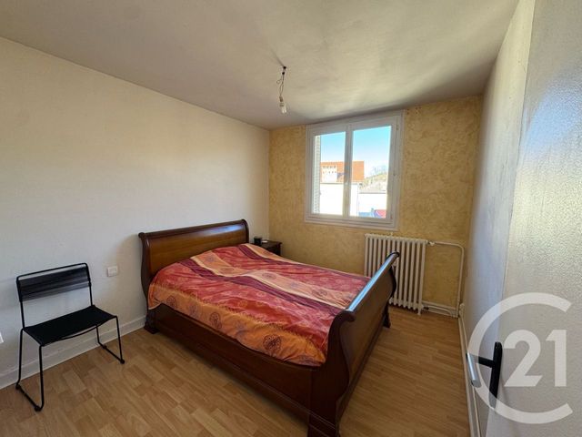 Appartement F4 &agrave; vendre - 3 pi&egrave;ces - 65 m2 - Aurillac - 15 - AUVERGNE