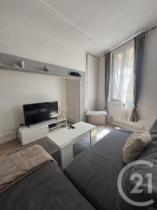 Appartement T2 &agrave; louer - 2 pi&egrave;ces - 43 m2 - Aurillac - 15 - AUVERGNE