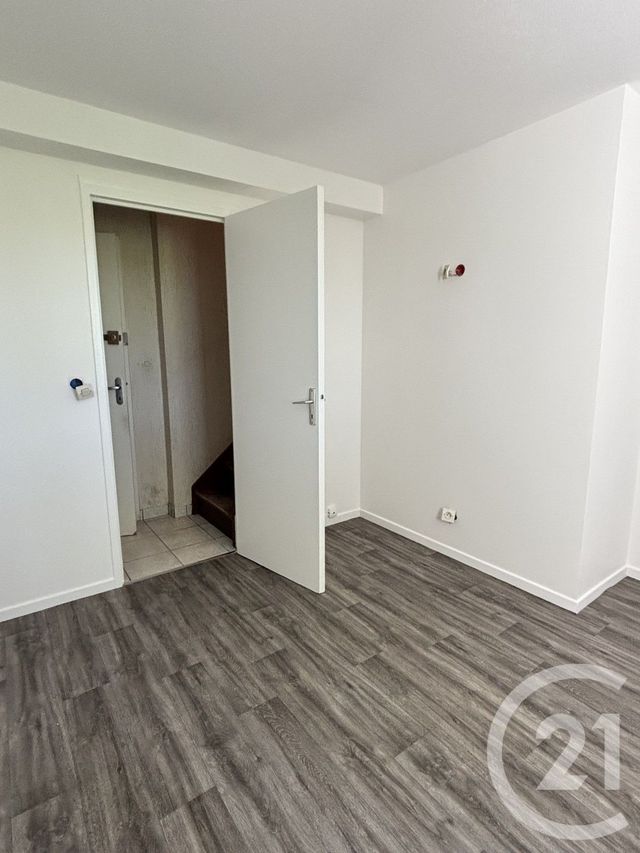 Maison &agrave; louer - 4 pi&egrave;ces - 85 m2 - Ytrac - 15 - AUVERGNE