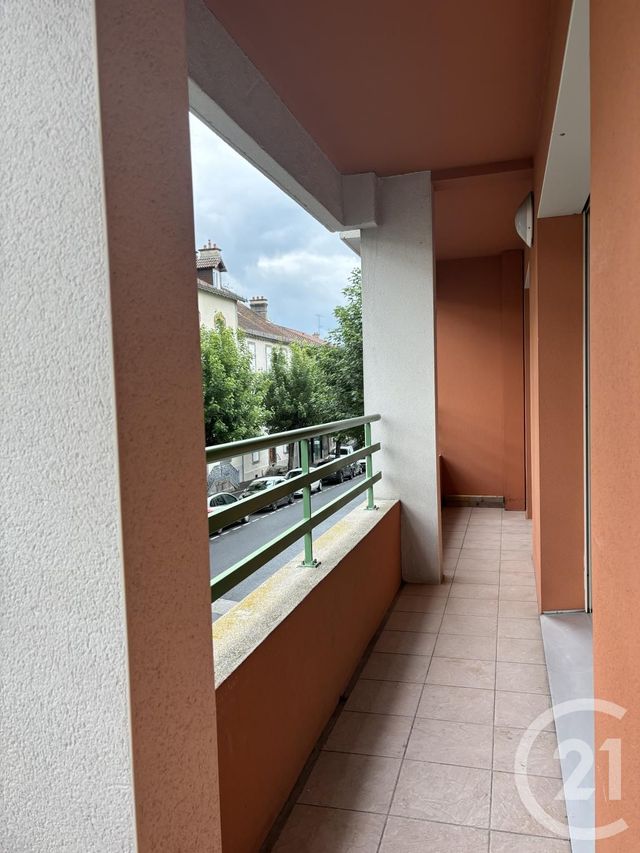 Appartement T1 &agrave; louer - 1 pi&egrave;ce - 35,30 m2 - Aurillac - 15 - AUVERGNE
