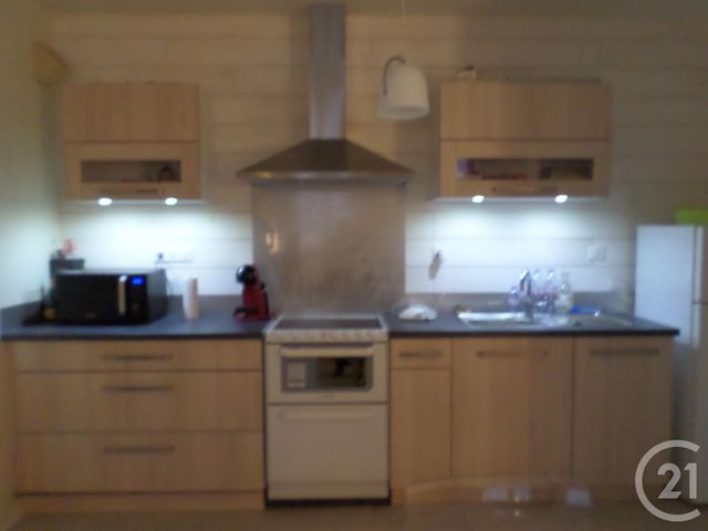 Appartement T2 &agrave; louer - 2 pi&egrave;ces - 55 m2 - Aurillac - 15 - AUVERGNE