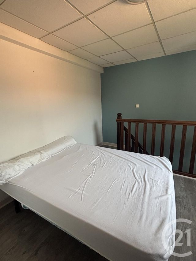 Appartement Duplex &agrave; louer - 2 pi&egrave;ces - 24 m2 - Aurillac - 15 - AUVERGNE