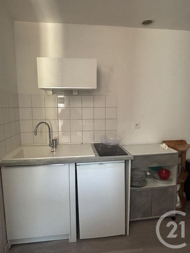Appartement Duplex &agrave; louer - 2 pi&egrave;ces - 24 m2 - Aurillac - 15 - AUVERGNE
