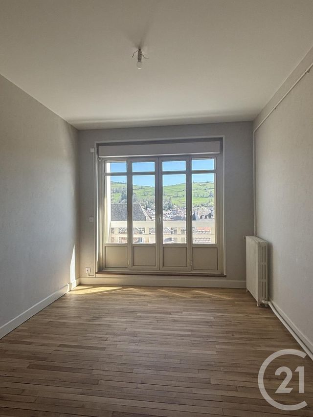 Appartement T2 &agrave; louer - 2 pi&egrave;ces - 53,05 m2 - Aurillac - 15 - AUVERGNE