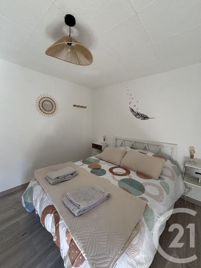 Appartement T3 &agrave; louer - 3 pi&egrave;ces - 56 m2 - Vic Sur Cere - 15 - AUVERGNE