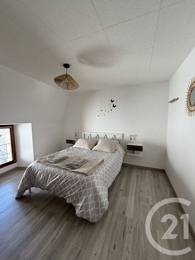 Appartement T3 &agrave; louer - 3 pi&egrave;ces - 56 m2 - Vic Sur Cere - 15 - AUVERGNE
