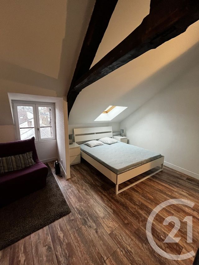 Appartement Duplex &agrave; louer - 2 pi&egrave;ces - 39 m2 - Aurillac - 15 - AUVERGNE